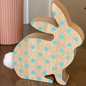 NWOT Wood Polka Dot Bunny Easter Decor Figure